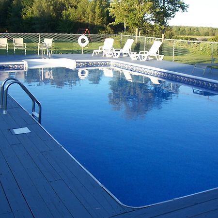 Acadia Sunrise Motel Trenton Exterior foto