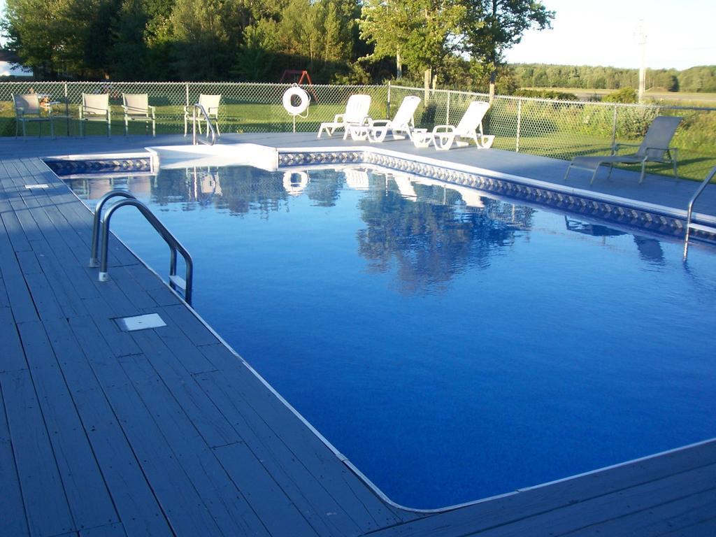 Acadia Sunrise Motel Trenton Exterior foto